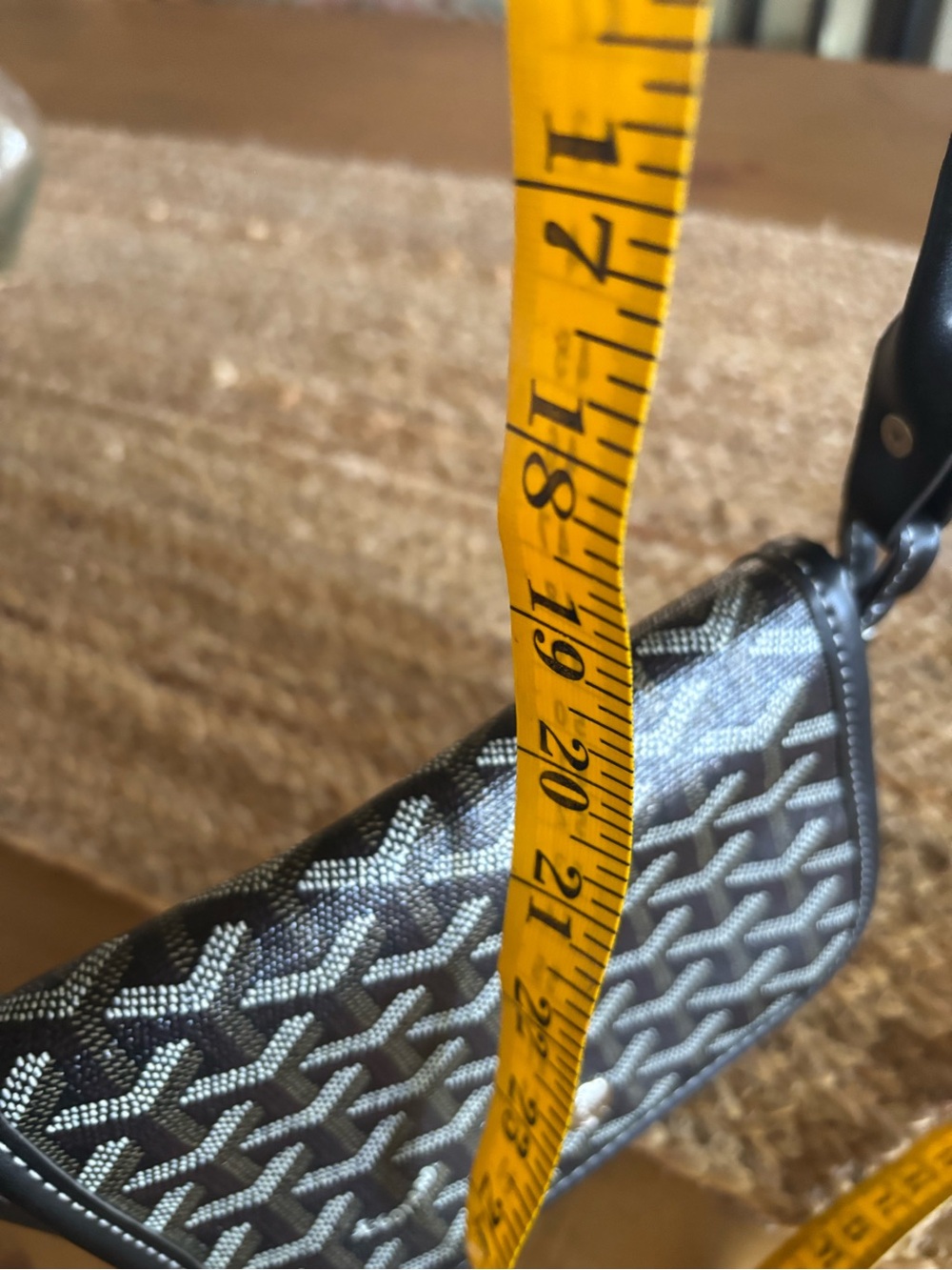 Crossbody bag - Picture 11 of 11